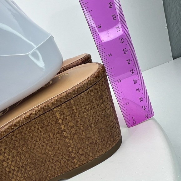 New Unisa Platform Woven Brown Buckle Wedge Sandal Womens Size 11 Shoes Heels - Picture 2 of 10